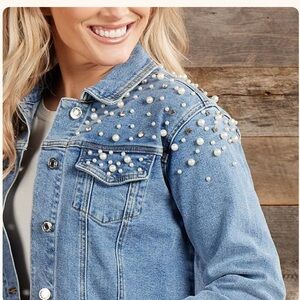 NWOT 𖤓 Pearl and Bling Denim Jacket.